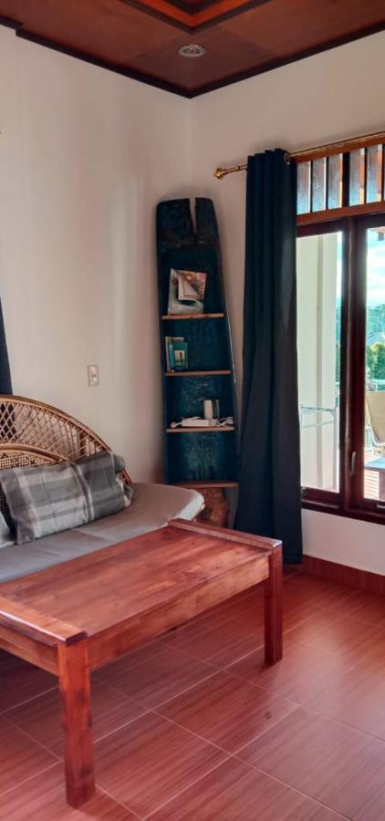 Toba Sunset Bed and Breakfast Tuk Tuk Εξωτερικό φωτογραφία