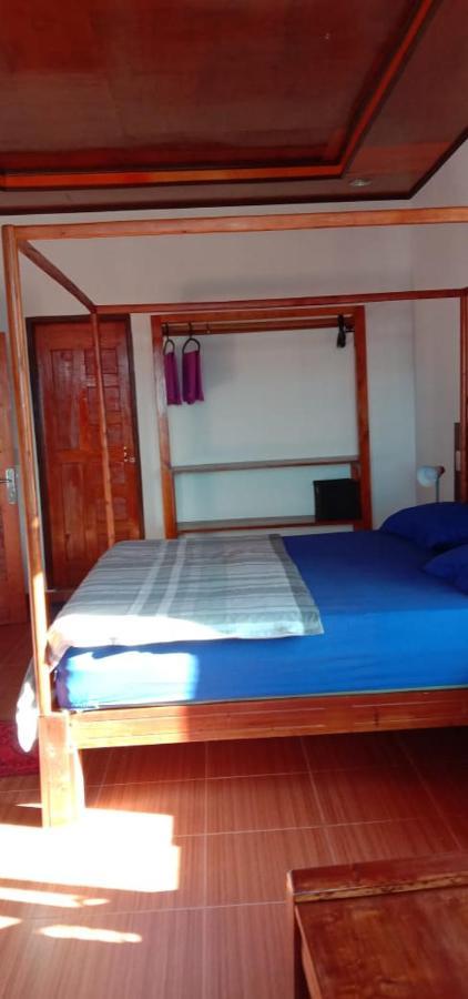 Toba Sunset Bed and Breakfast Tuk Tuk Εξωτερικό φωτογραφία