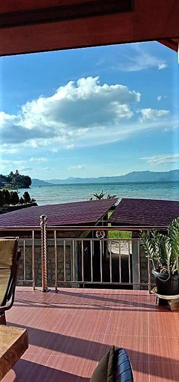 Toba Sunset Bed and Breakfast Tuk Tuk Εξωτερικό φωτογραφία