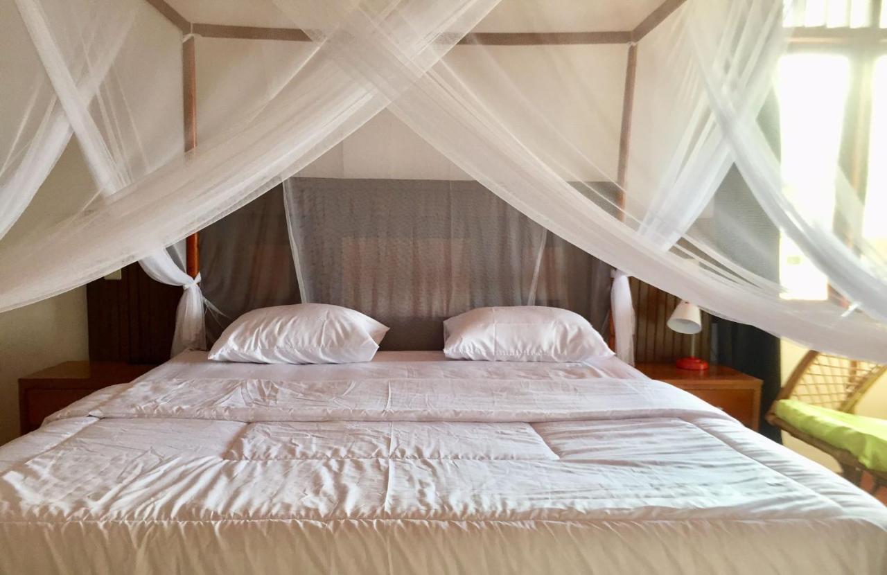 Toba Sunset Bed and Breakfast Tuk Tuk Εξωτερικό φωτογραφία