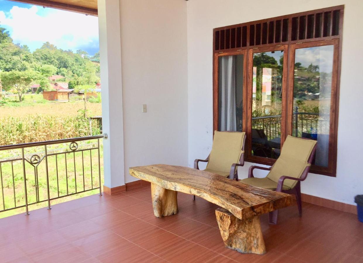 Toba Sunset Bed and Breakfast Tuk Tuk Εξωτερικό φωτογραφία